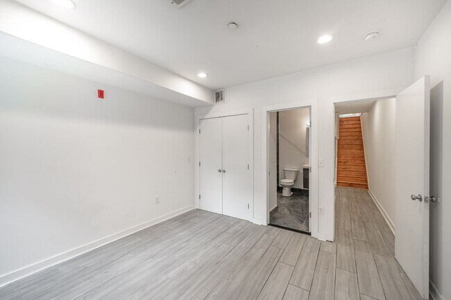 Building Photo - 1642 N Marshall St