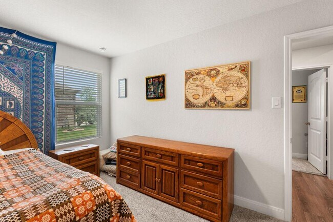 Building Photo - 1444 Acorn Wood