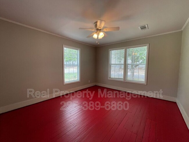Building Photo - 3026 Balis Dr