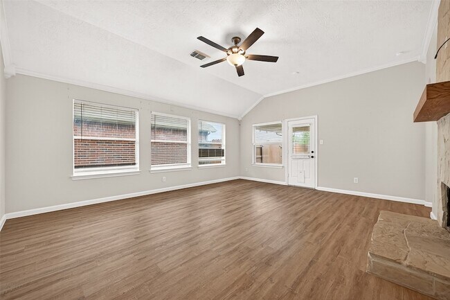 Building Photo - 5517 Autumn Ash Ln