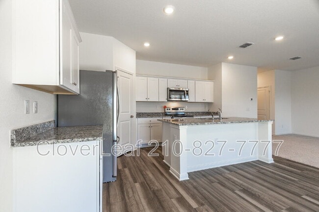 Building Photo - 3122 Dreamweaver