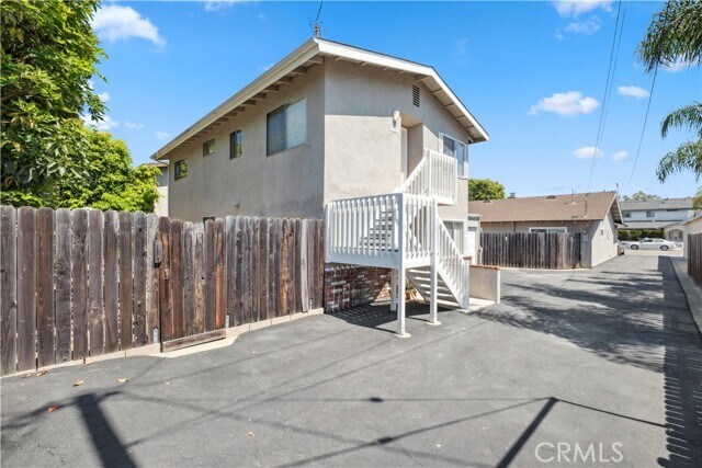 Building Photo - 375 Woodland Pl