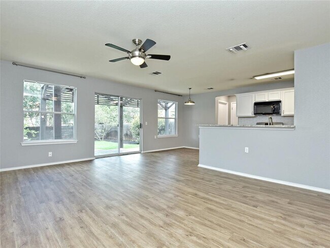 Building Photo - 5204 Krueger Ln