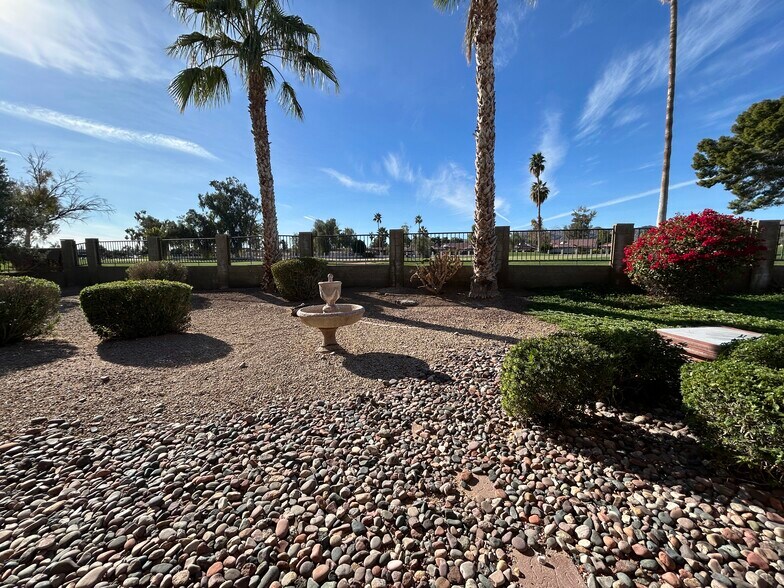 Building Photo - 12138 S Tomi Dr