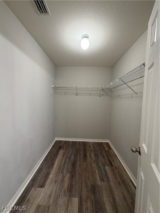 Building Photo - 4311 NE 23rd Pl