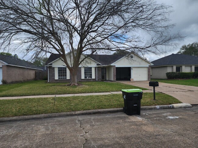 Building Photo - 715 Beechbend Dr