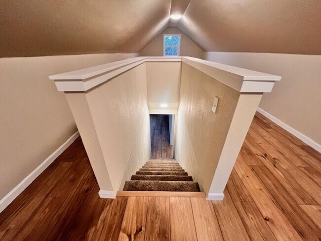 Building Photo - 2167