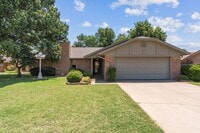 Building Photo - Well-Kept Home in Crosby Park Estates