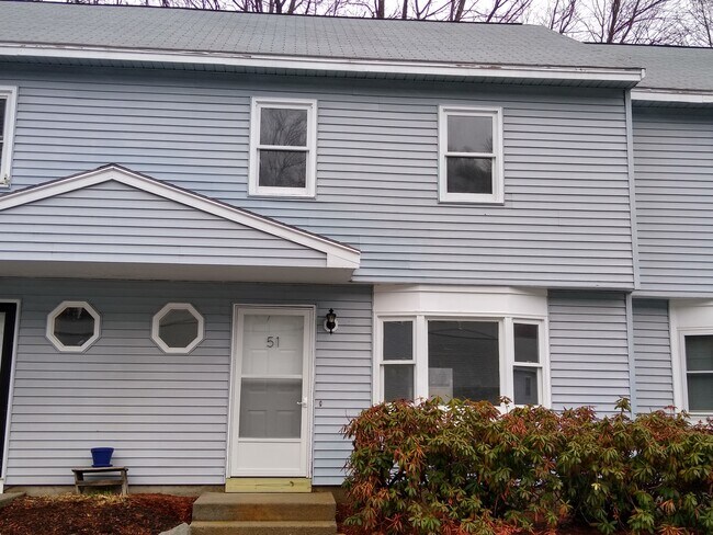 Building Photo - 51 Birchwood Dr