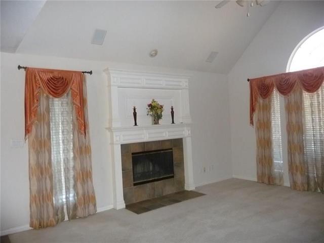 Building Photo - 715 Wheaton Ct