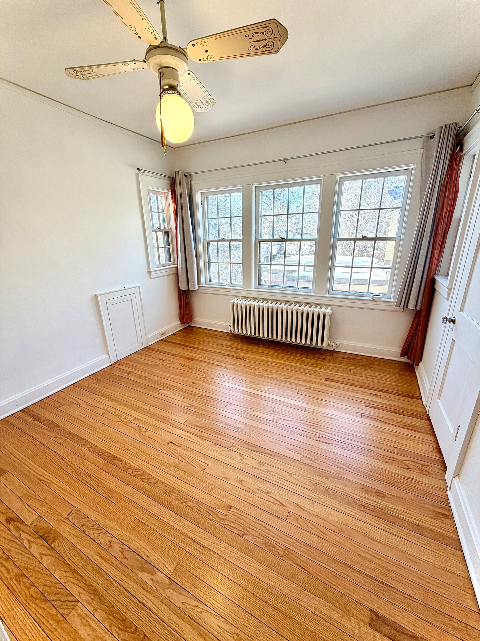 Building Photo - 130 Orlin Ave SE