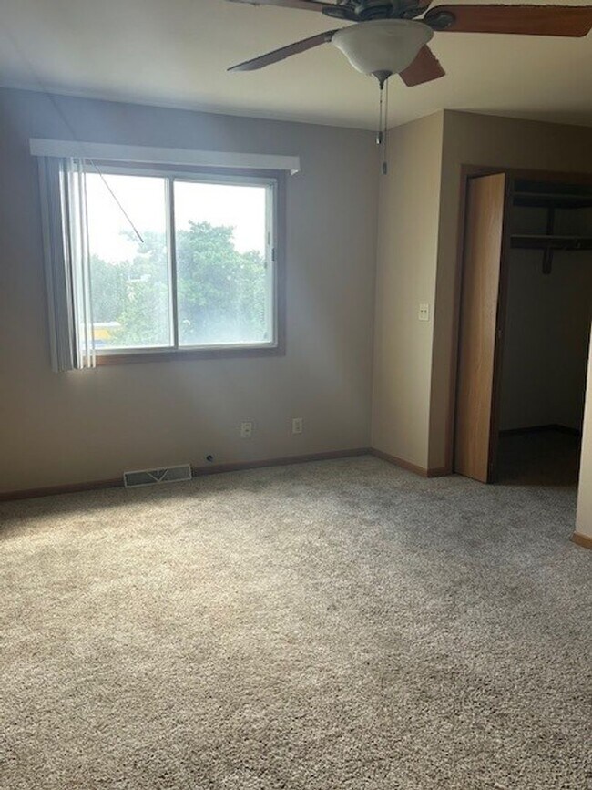 Building Photo - 4 Unit at 5309-5315 45th Street.