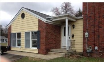 Building Photo - 1175 Mt Vernon Rd