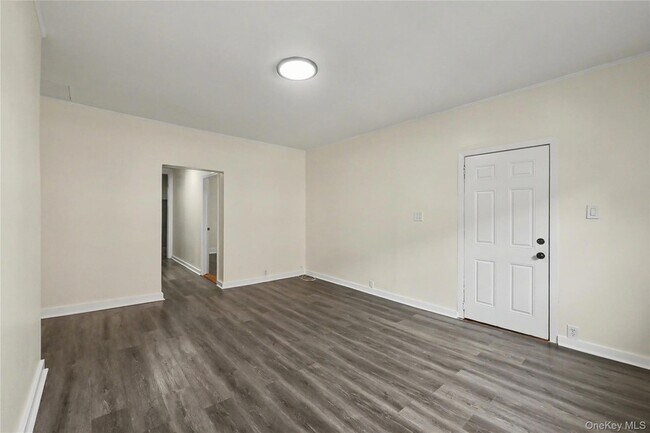 Building Photo - 52 Claremont Pl