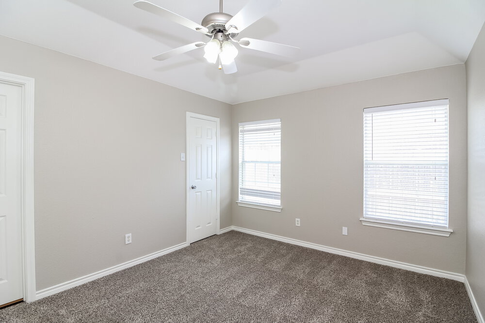Building Photo - 1232 Clay Ln