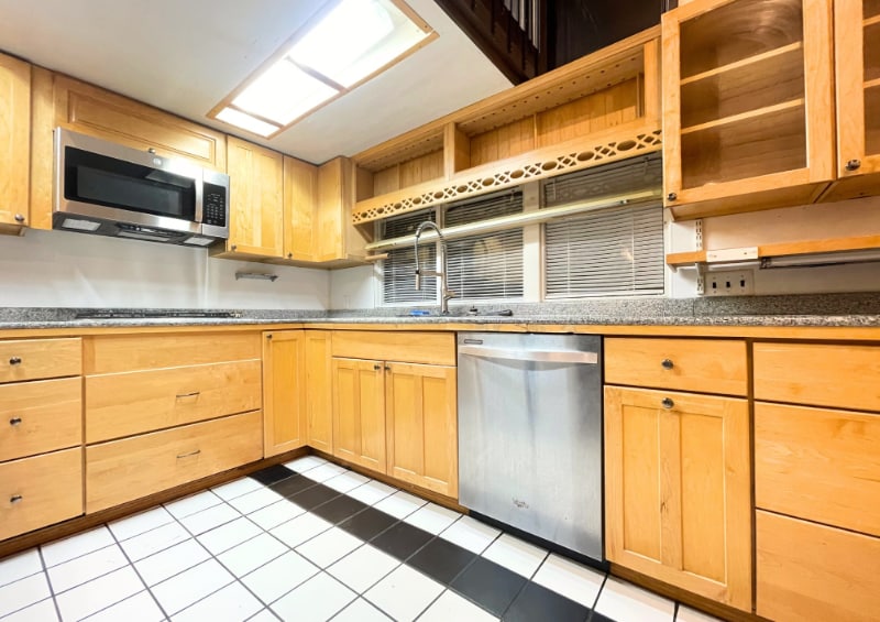 Building Photo - 12515 SE 74th St