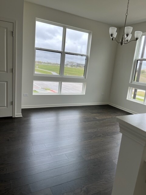 Building Photo - 2211 Parkside Dr