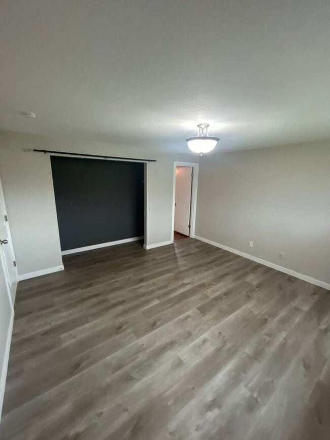 Building Photo - 3677 Carmelle Ct NE