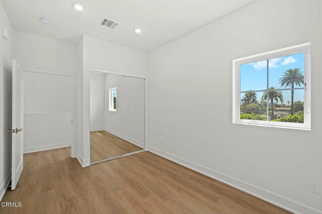 Building Photo - 834 N Fair Oaks Ave