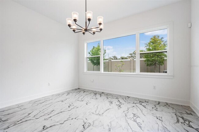 Building Photo - 8373 Ivy Stark Blvd