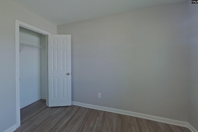 Building Photo - 712 Blazing Star Trl