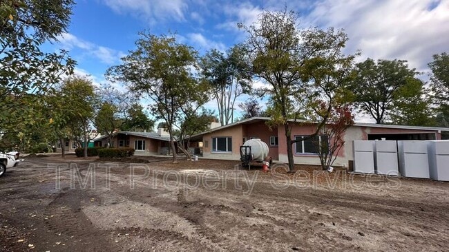 Building Photo - 17259 Walnut Ave