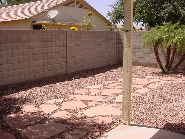 Building Photo - Fantastic home in gated Brenna Park.