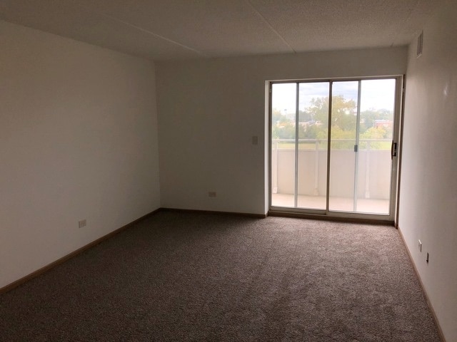 Building Photo - Franklin Park Grand Towers Condo 2BR 2BA