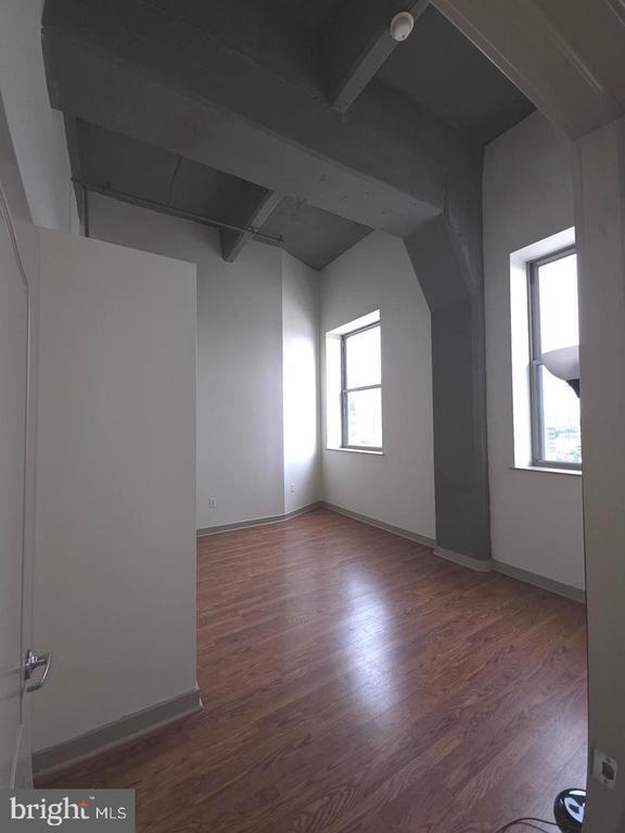 Building Photo - 511 N Broad St