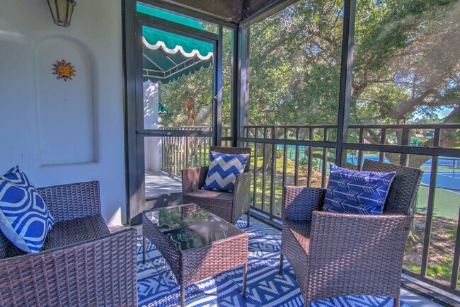 Building Photo - 3310 Europa Dr