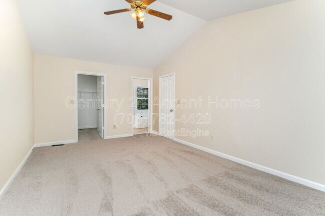 Building Photo - 16 Twin Lake Ct