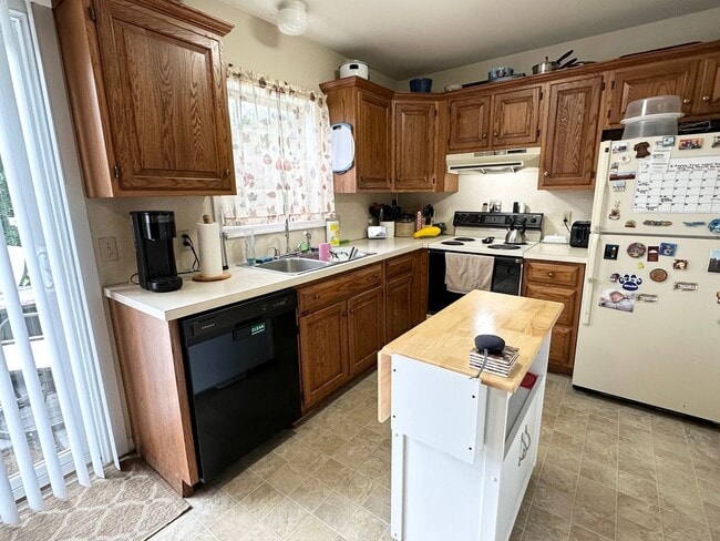 Building Photo - 3 Bedroom 1.5 Bathroom in Elizabethtown!