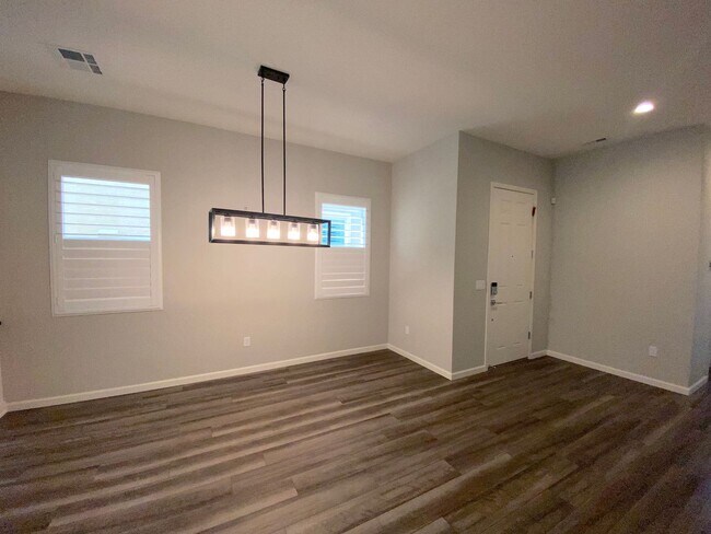 Building Photo - Built 2022 Sparks Spanish Springs 4+ Bedro...