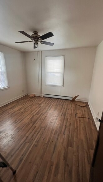 Building Photo - 116 Garfield St