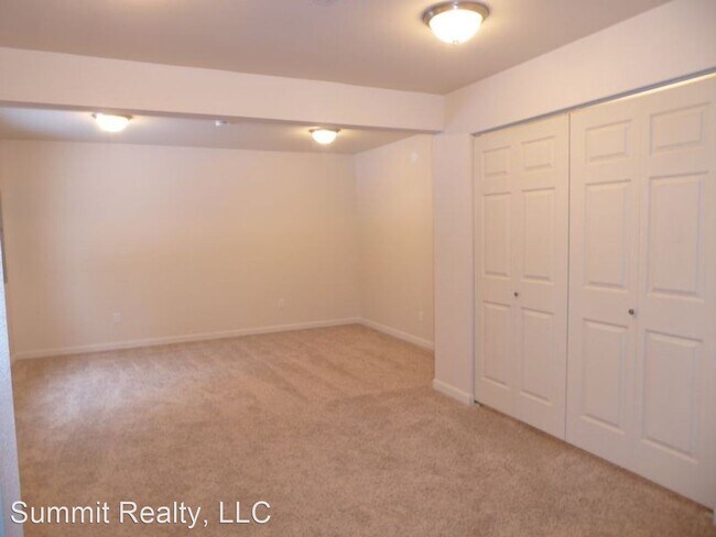 Building Photo - 4 br, 3 bath House - 4319 Conifer Lane