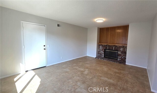 Building Photo - 24212 Davida