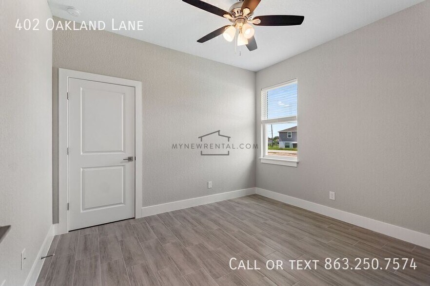 Building Photo - 402 Oakland Ln