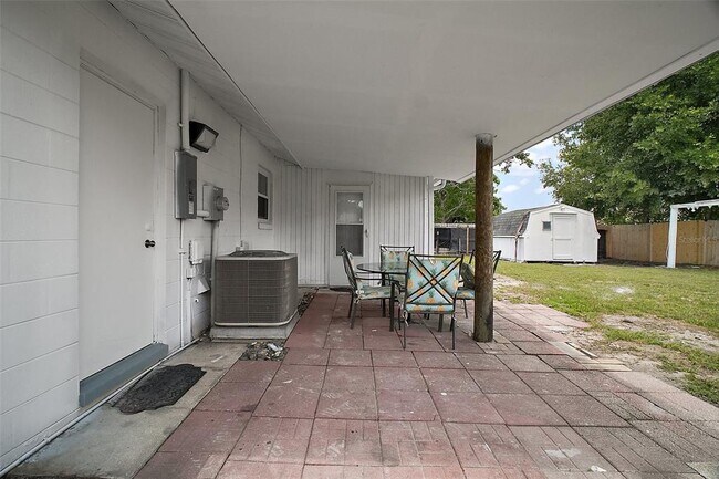 Building Photo - 14884 SW 35th Cir