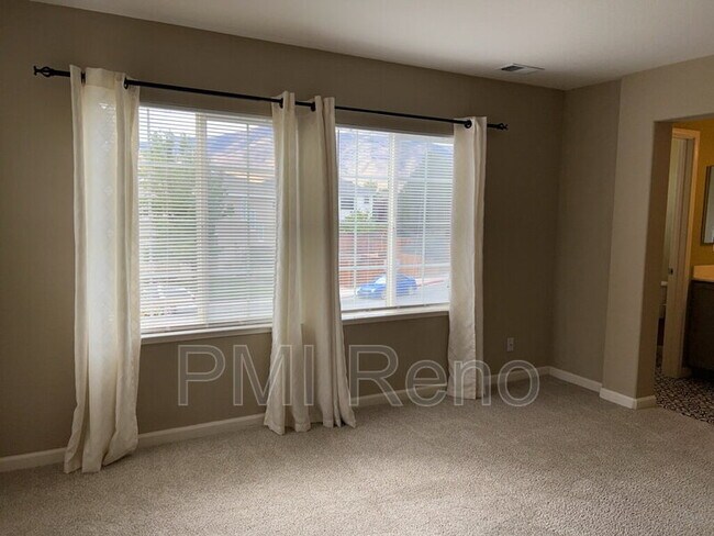 Building Photo - 9274 Lone Wolf Cir