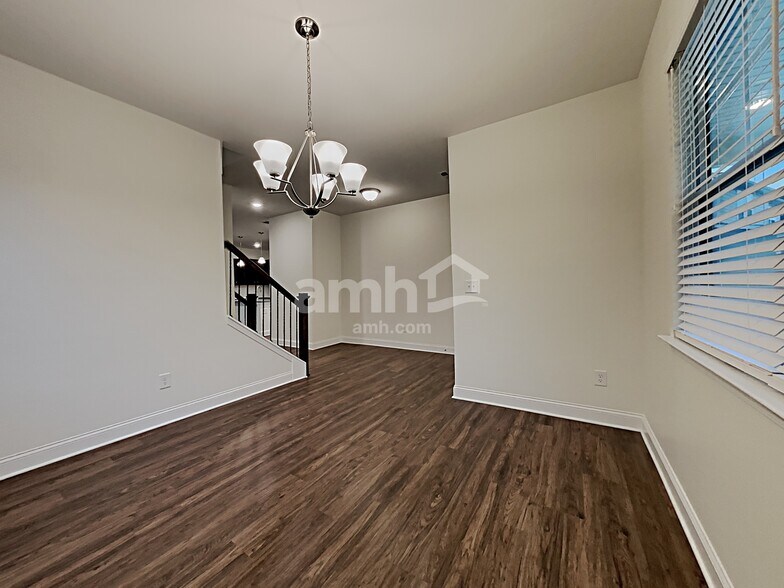 Building Photo - 5125 Coppage Ct