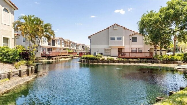 Building Photo - 10438 St Tropez Pl