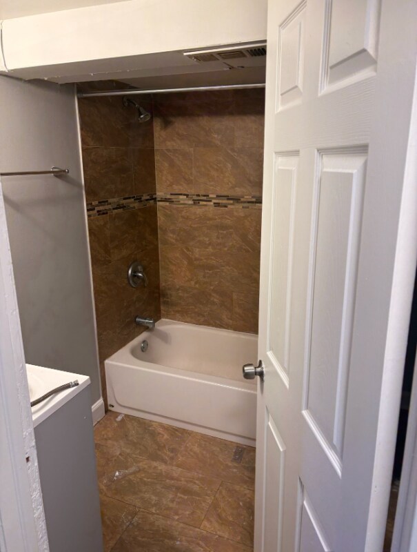 Building Photo - 7249 S Ridgeland Ave