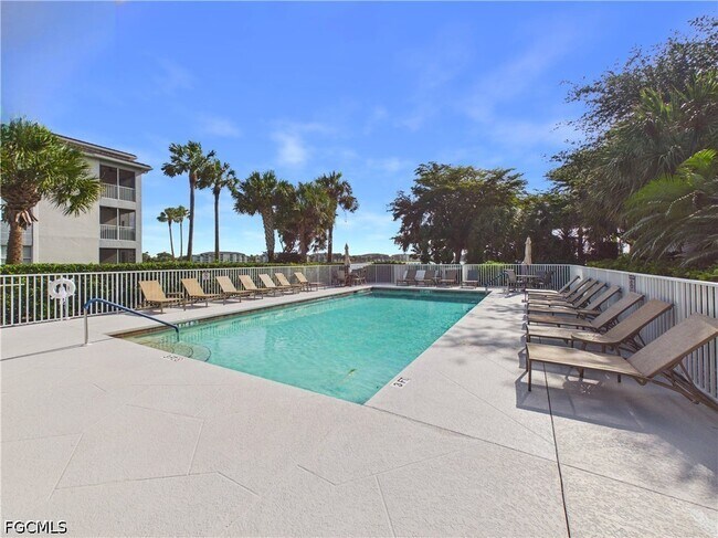 Building Photo - 10391 Butterfly Palm Dr