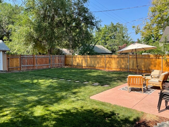 Building Photo - 2117 W Jefferson St