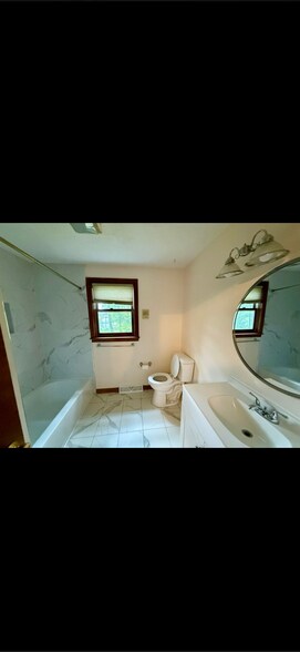 Building Photo - 69 Timberline Dr