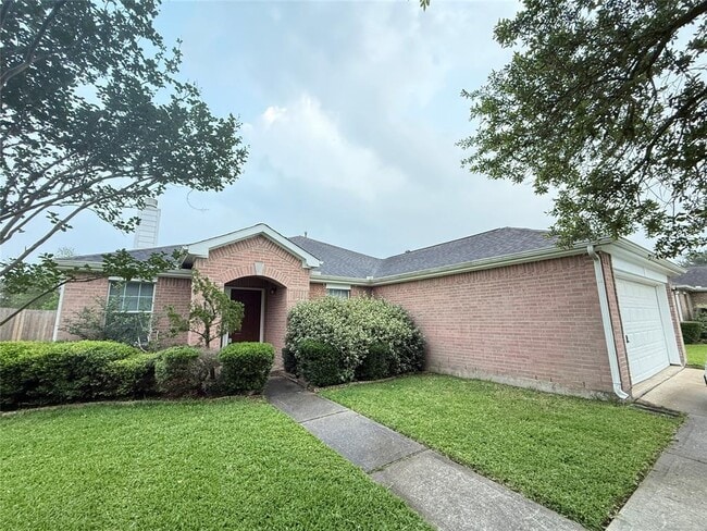 Building Photo - 522 Cedar Branch Dr