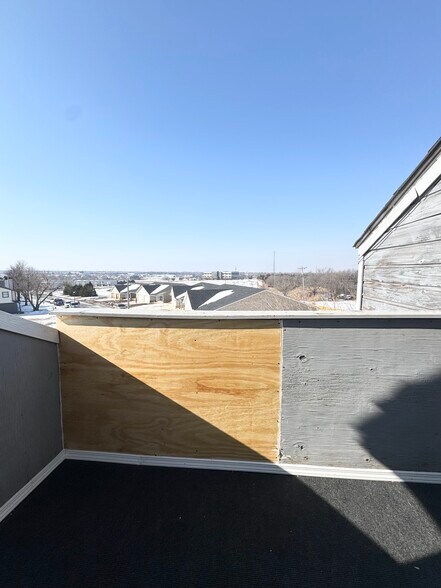 Building Photo - 401 NE 115th St