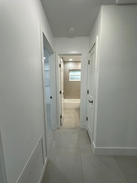 Building Photo - 2112 Garfield St