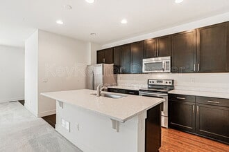 Building Photo - 2349 W 165th Ln