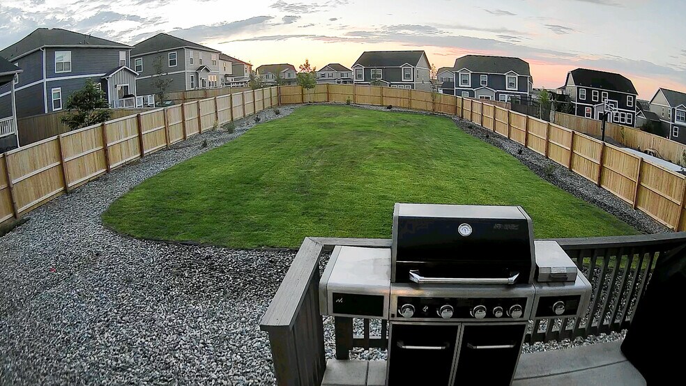 Oversized Back Yard (about .2 acres) - 14611 Beebalm Ave